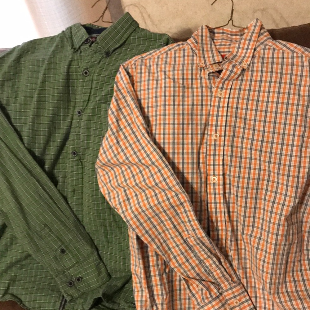 Bundle of 2 plaid button ups
